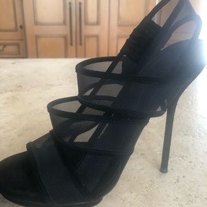 Black Strappy Gucci Heels Worn 1 time